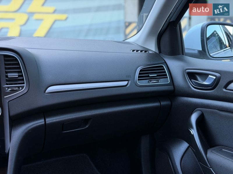 Универсал Renault Megane 2021 в Киеве