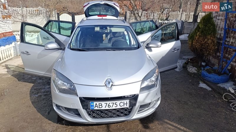 Универсал Renault Megane 2011 в Гайсине