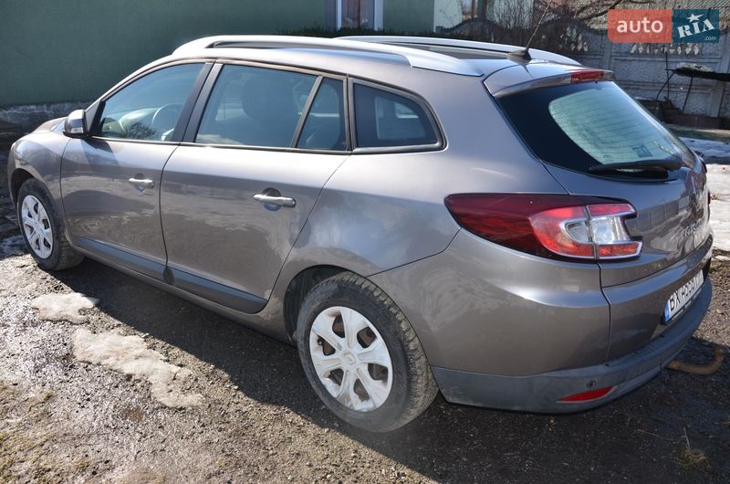 Универсал Renault Megane 2010 в Староконстантинове