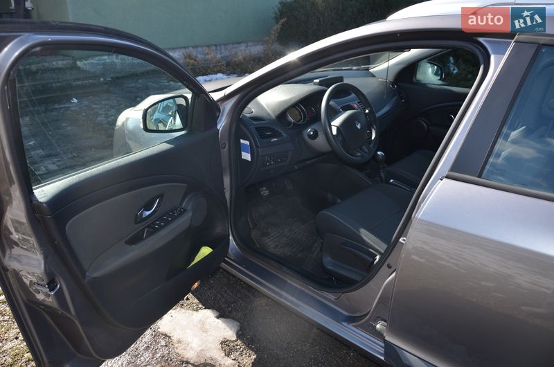 Универсал Renault Megane 2010 в Староконстантинове