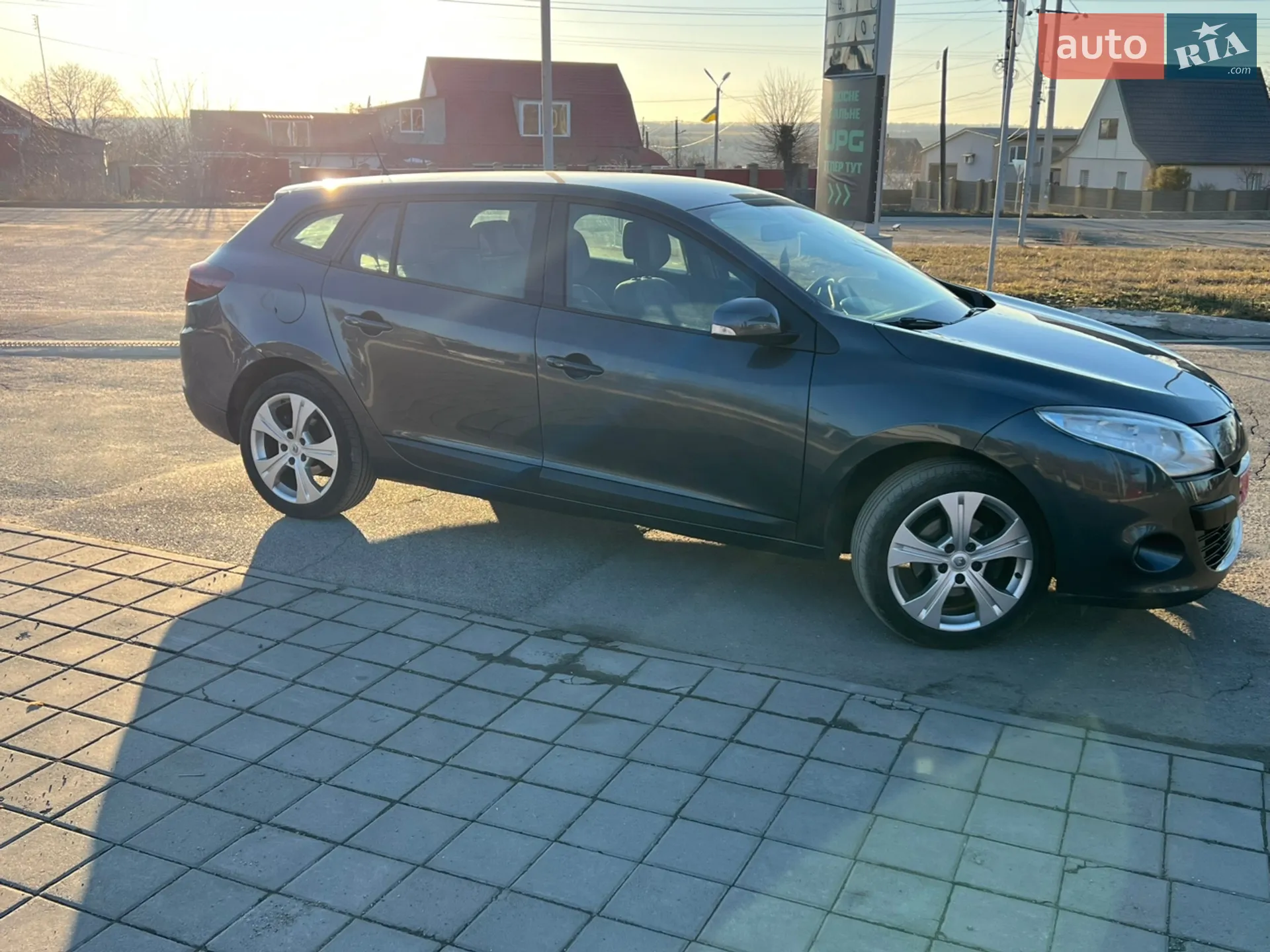 2010 Renault Megane - мініатюра 3
