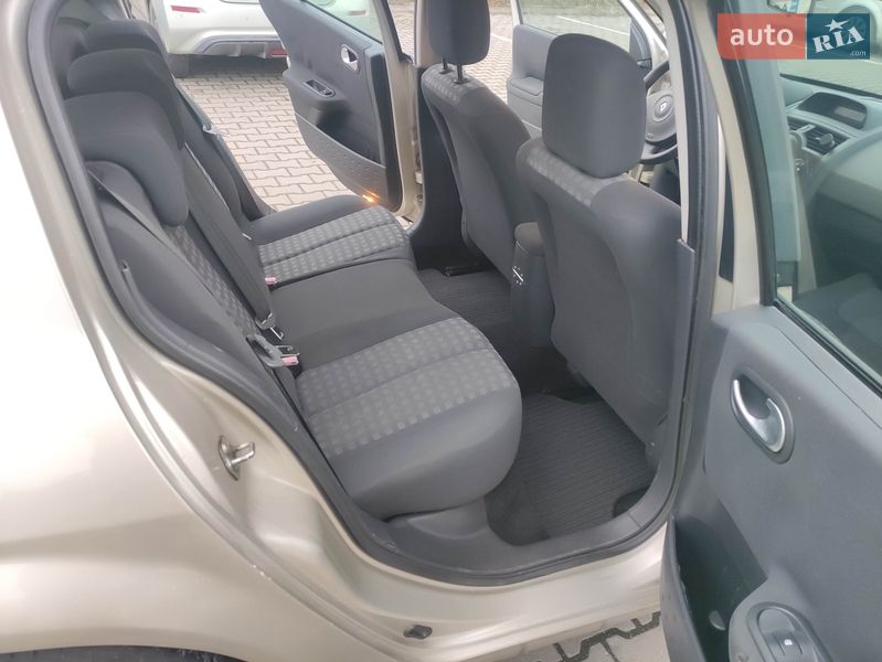 Хэтчбек Renault Megane 2006 в Луцке