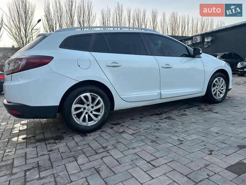 Универсал Renault Megane 2015 в Кривом Роге фото 11 Универсал Renault Megane 2015 в Кривом Роге