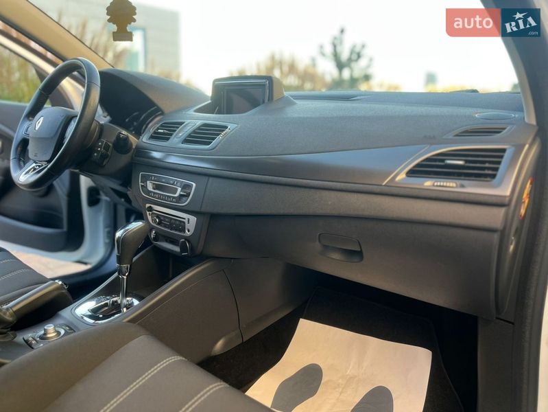 Универсал Renault Megane 2015 в Луцке фото 24 Универсал Renault Megane 2015 в Луцке