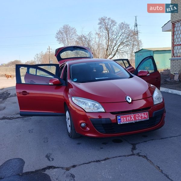 Хэтчбек Renault Megane 2009 в Хороле