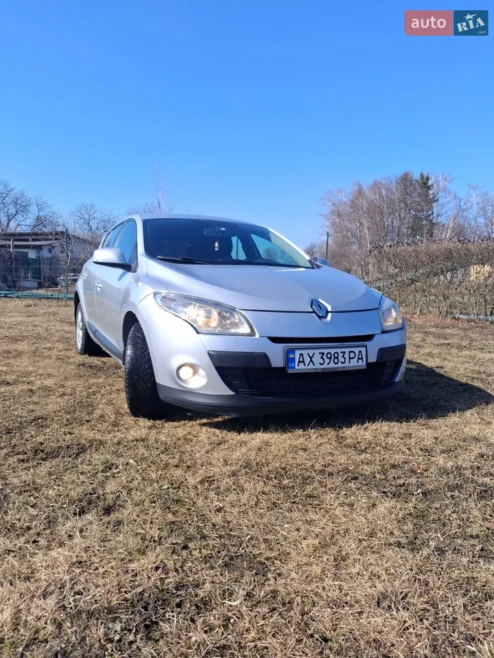 2010 Renault Megane - мініатюра 10