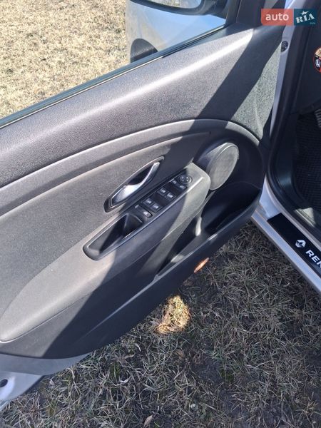 Хетчбек Renault Megane 2011 в Валках