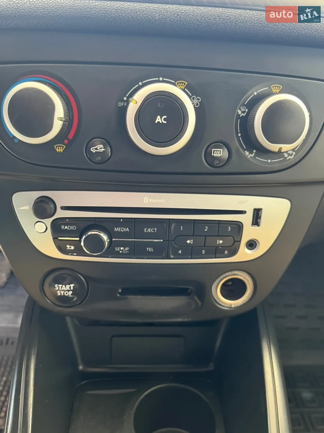 2012 Renault Megane - мініатюра 41