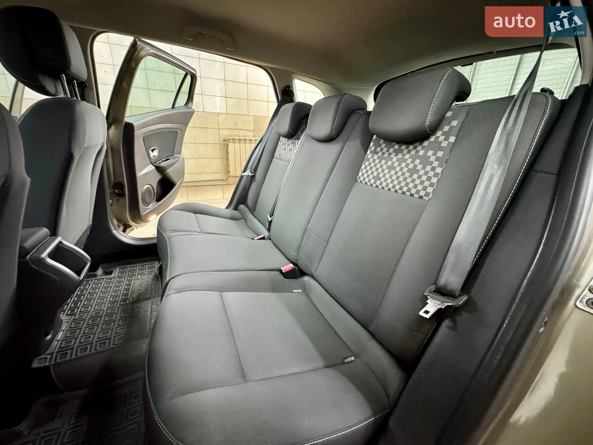 2012 Renault Megane - мініатюра 30