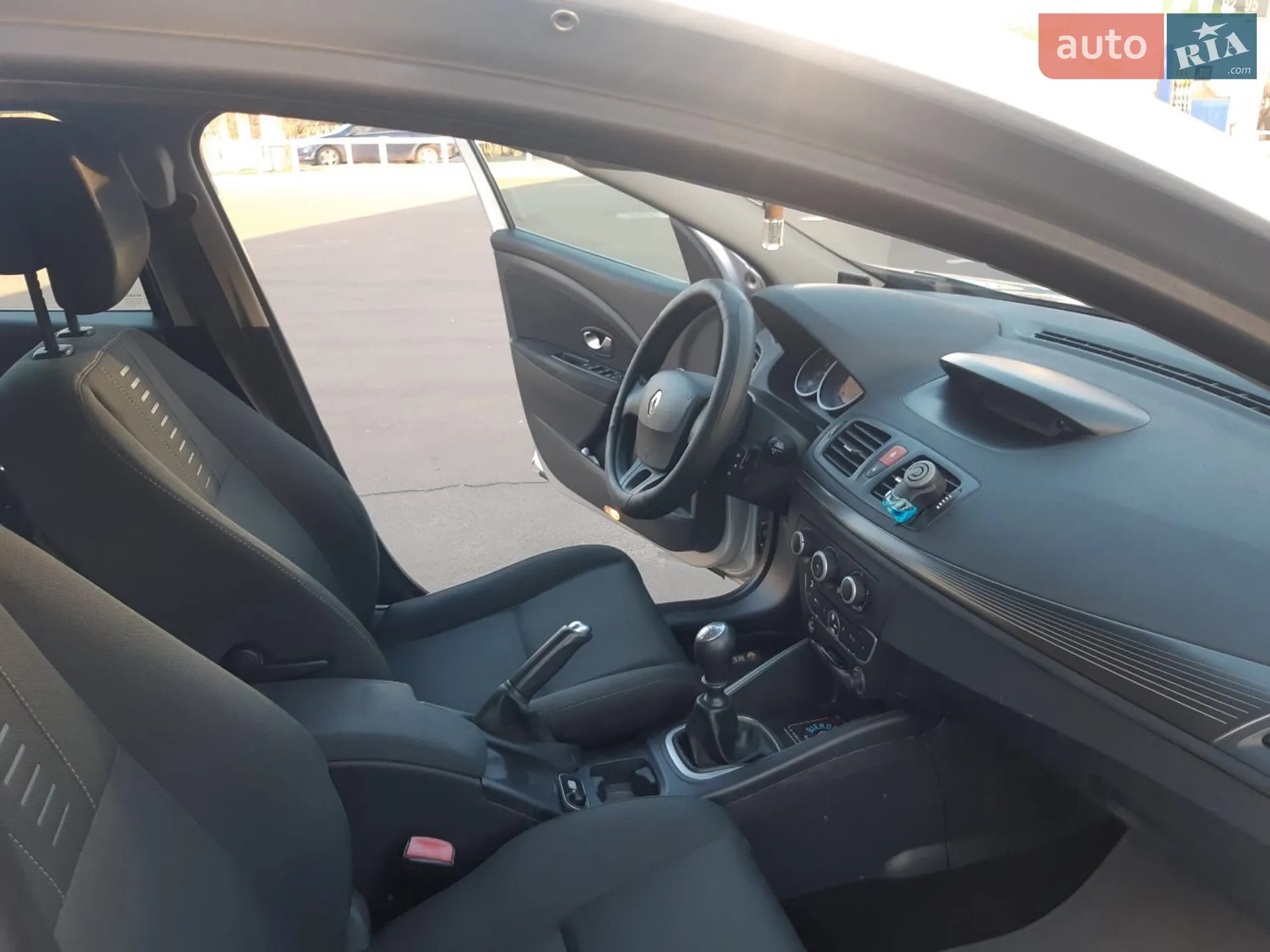 2010 Renault Megane - мініатюра 29