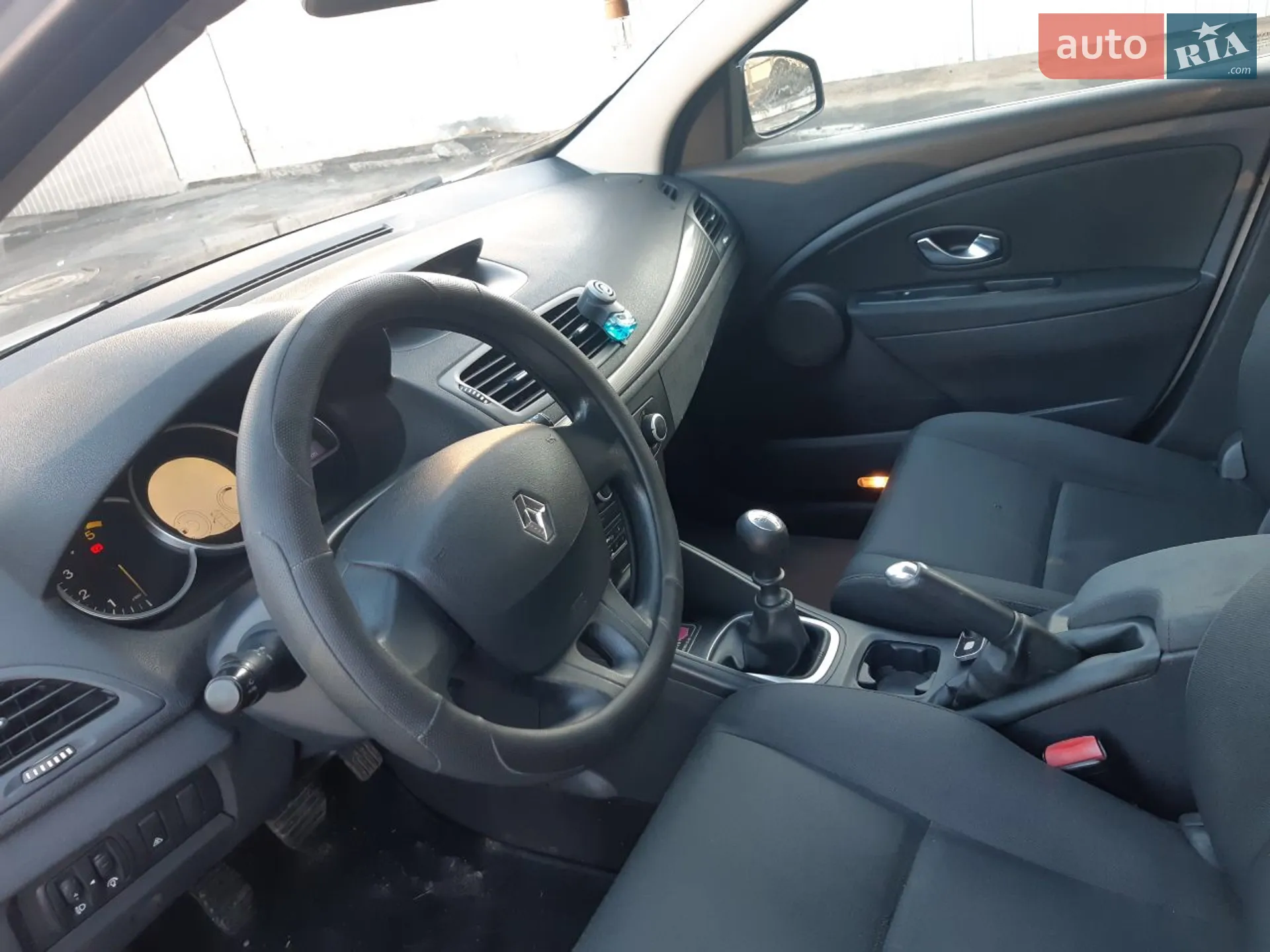 2010 Renault Megane - мініатюра 39