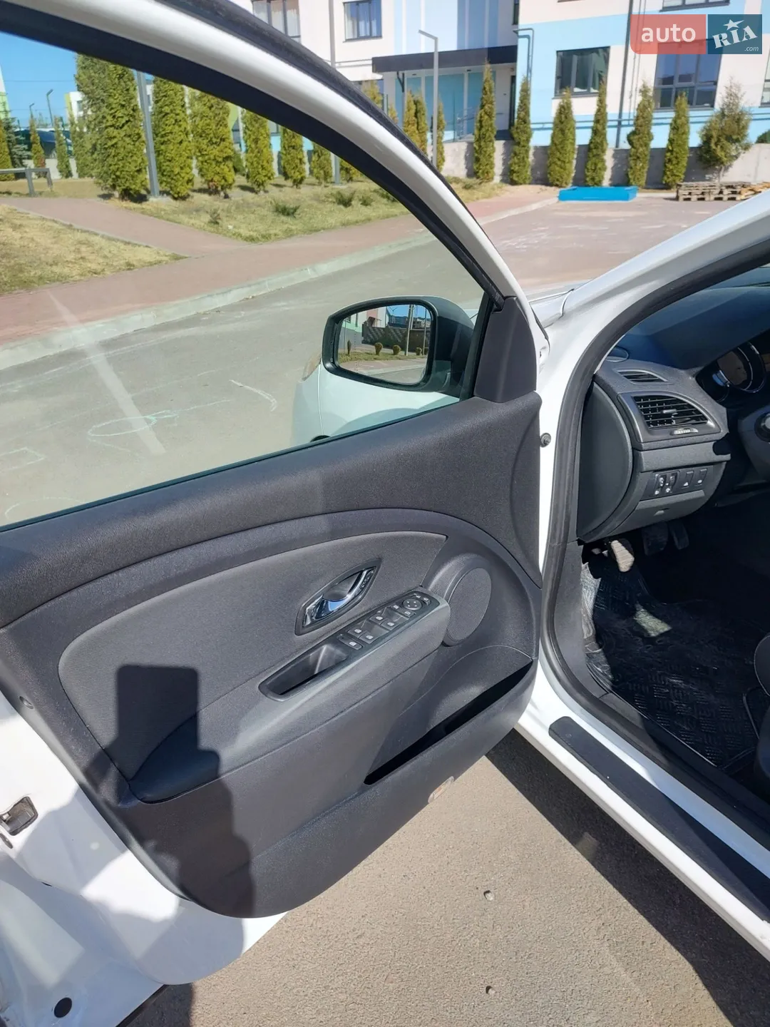 2012 Renault Megane - мініатюра 16