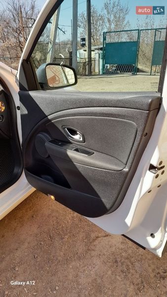 Хэтчбек Renault Megane 2010 в Первомайске
