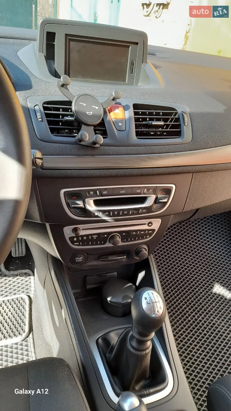 2010 Renault Megane - мініатюра 16