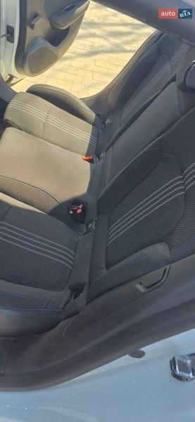 Хэтчбек Renault Megane 2018 в Ужгороде фото 12 Хэтчбек Renault Megane 2018 в Ужгороде