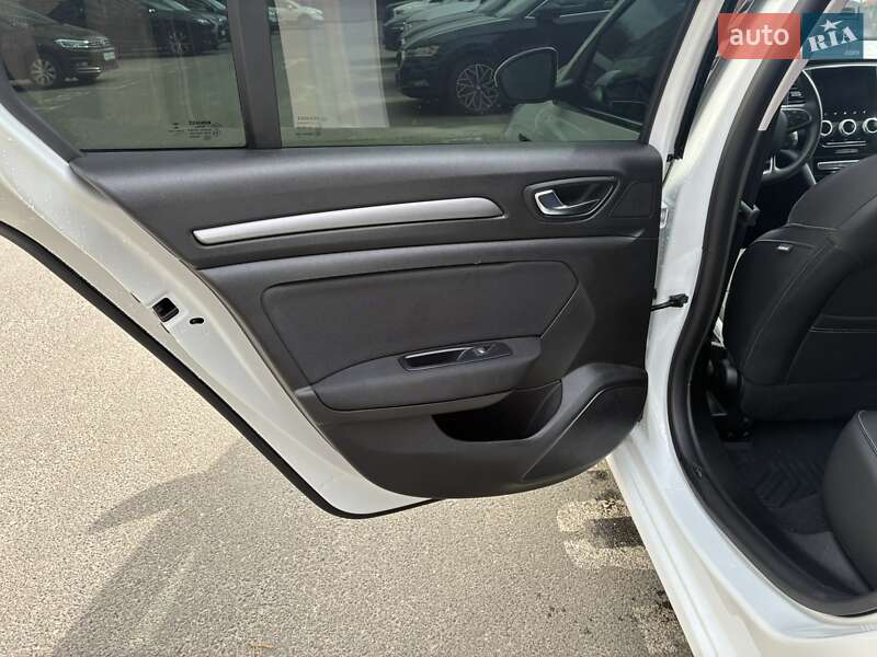 Универсал Renault Megane 2021 в Киеве фото 52 Универсал Renault Megane 2021 в Киеве