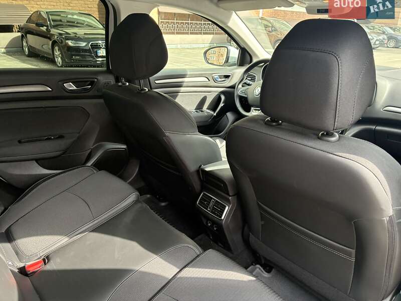 Универсал Renault Megane 2021 в Киеве фото 60 Универсал Renault Megane 2021 в Киеве