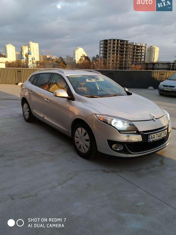 Универсал Renault Megane 2013 в Киеве