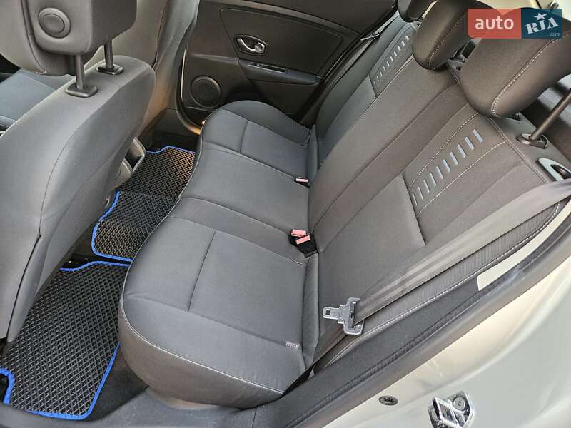 Хэтчбек Renault Megane 2010 в Днепре