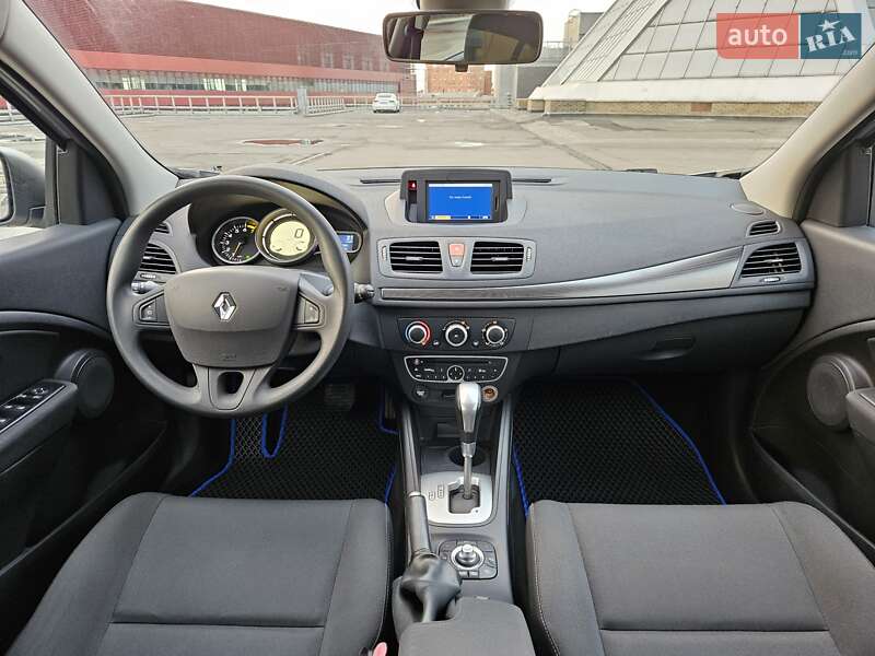 Хэтчбек Renault Megane 2010 в Днепре