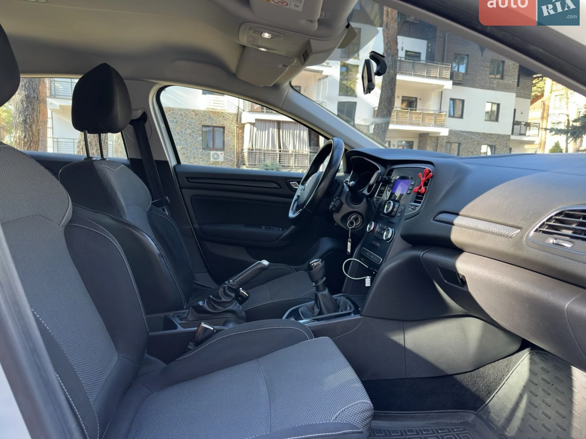 2017 Renault Megane - мініатюра 19