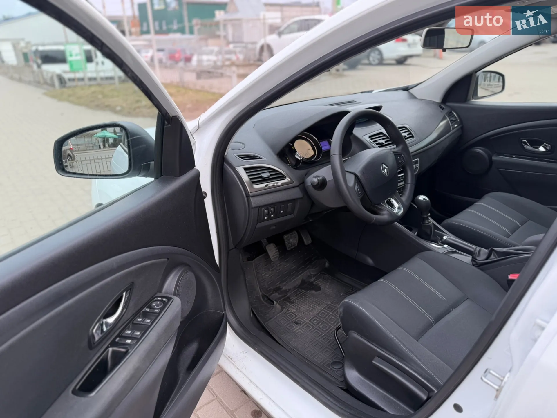 2014 Renault Megane - мініатюра 21
