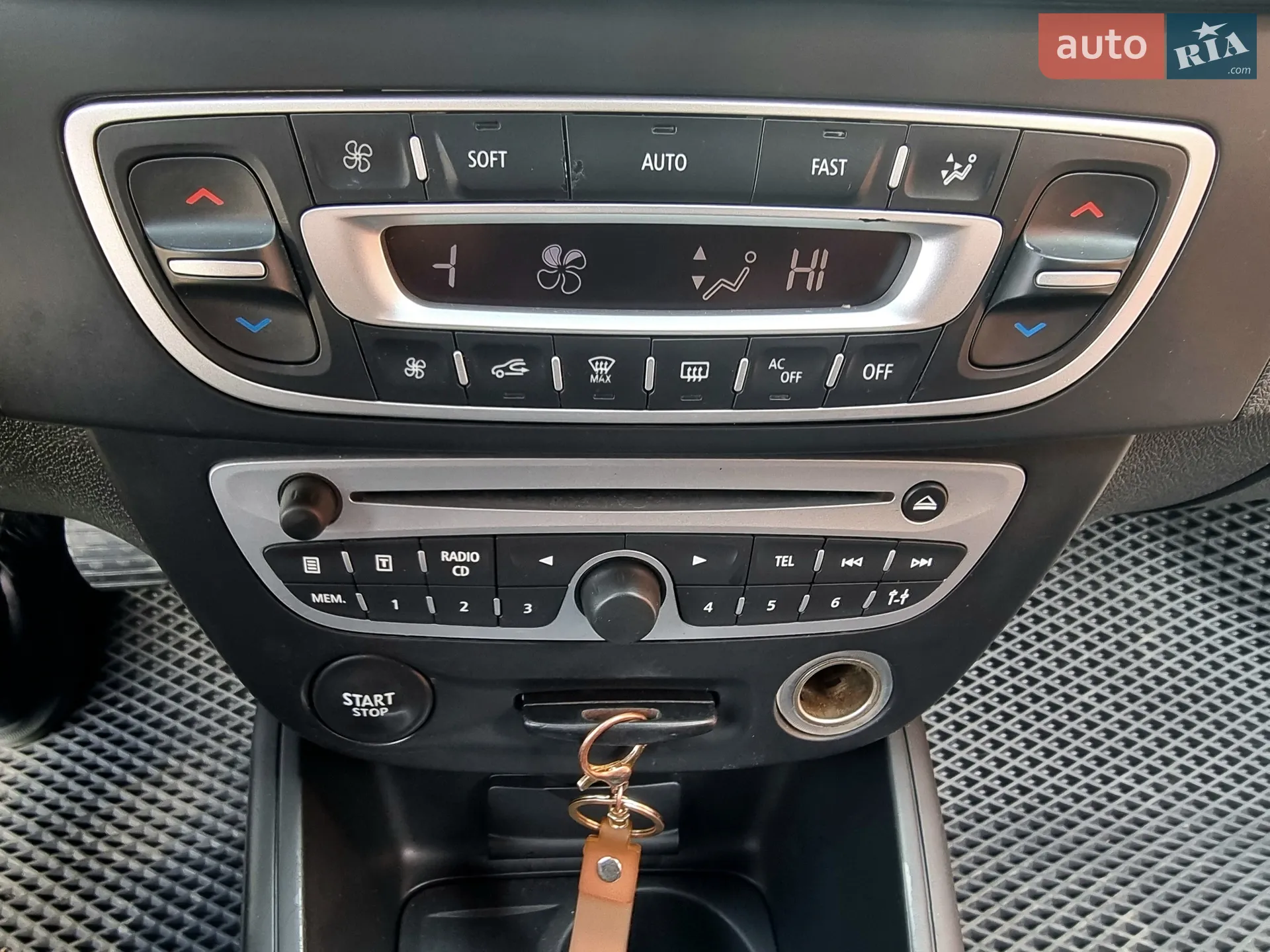 2010 Renault Megane - мініатюра 33