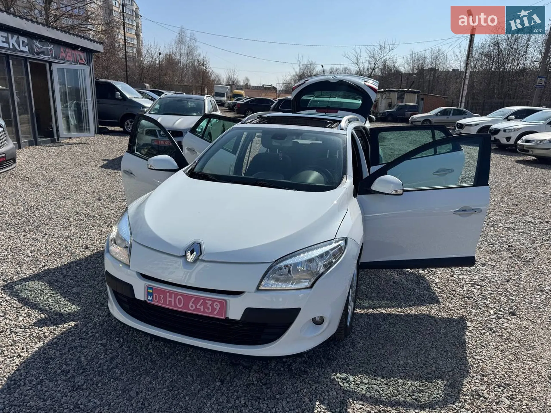 2011 Renault Megane - мініатюра 65