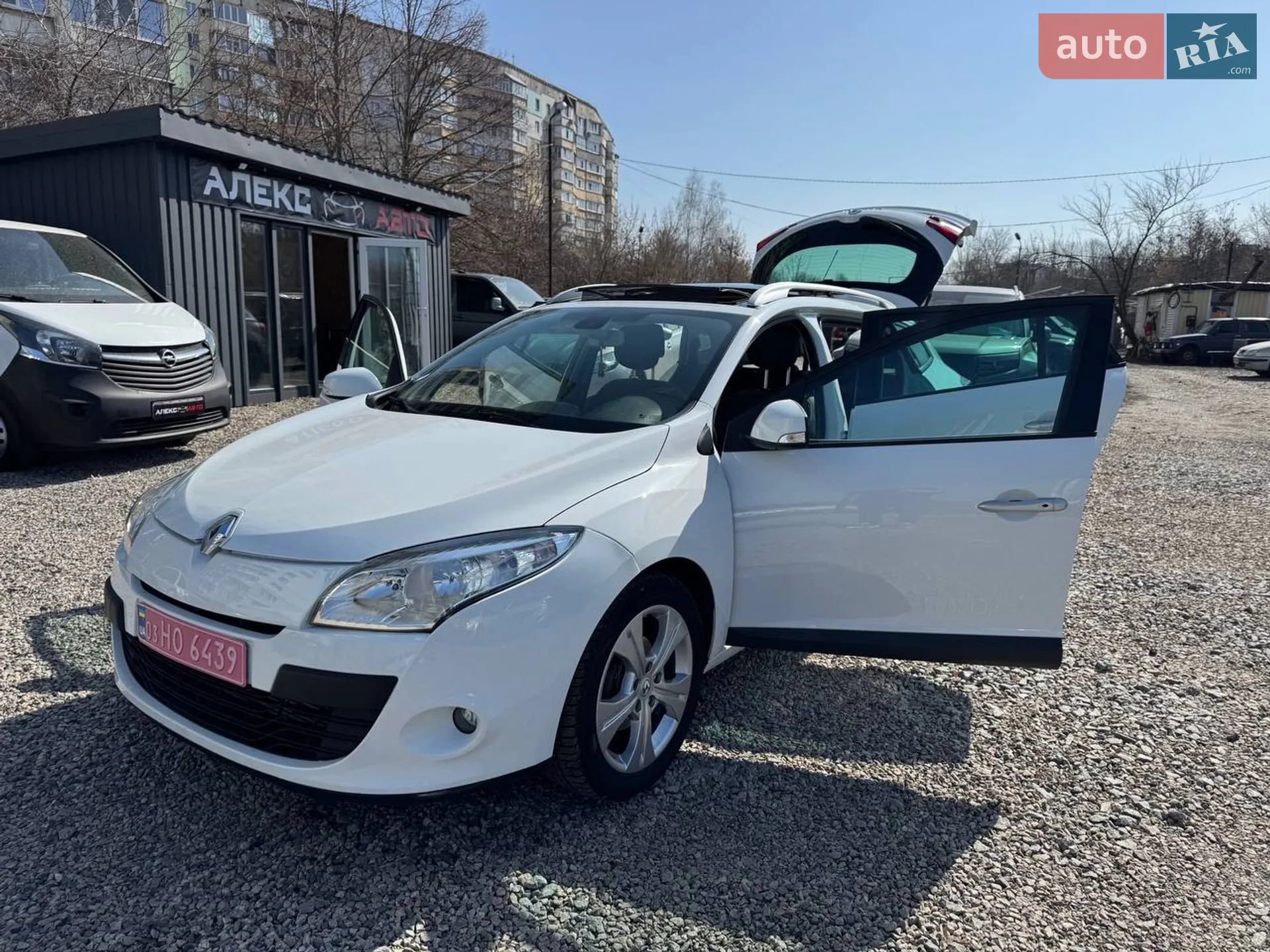 2011 Renault Megane - мініатюра 67