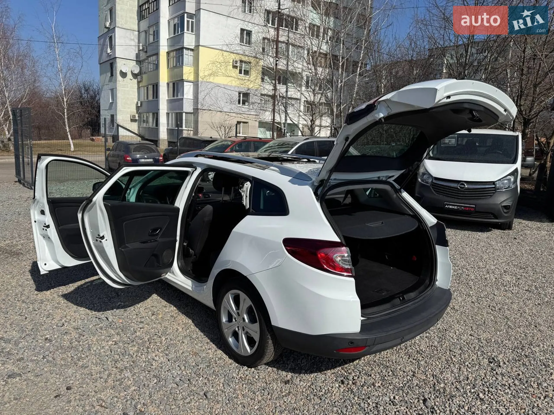 2011 Renault Megane - мініатюра 81