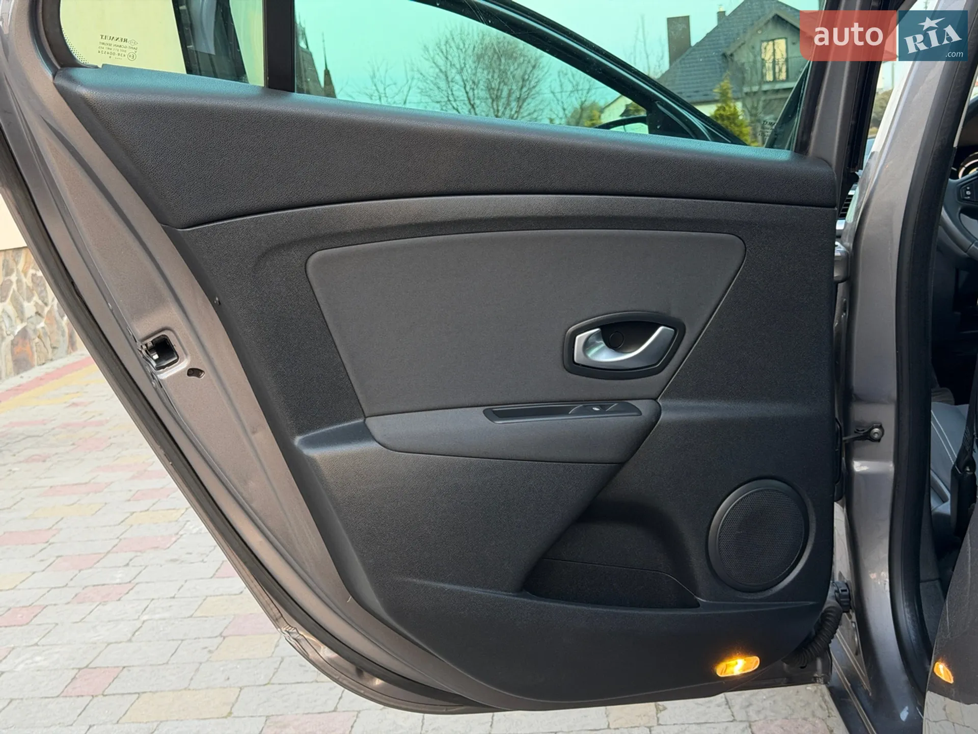 2010 Renault Megane - мініатюра 69