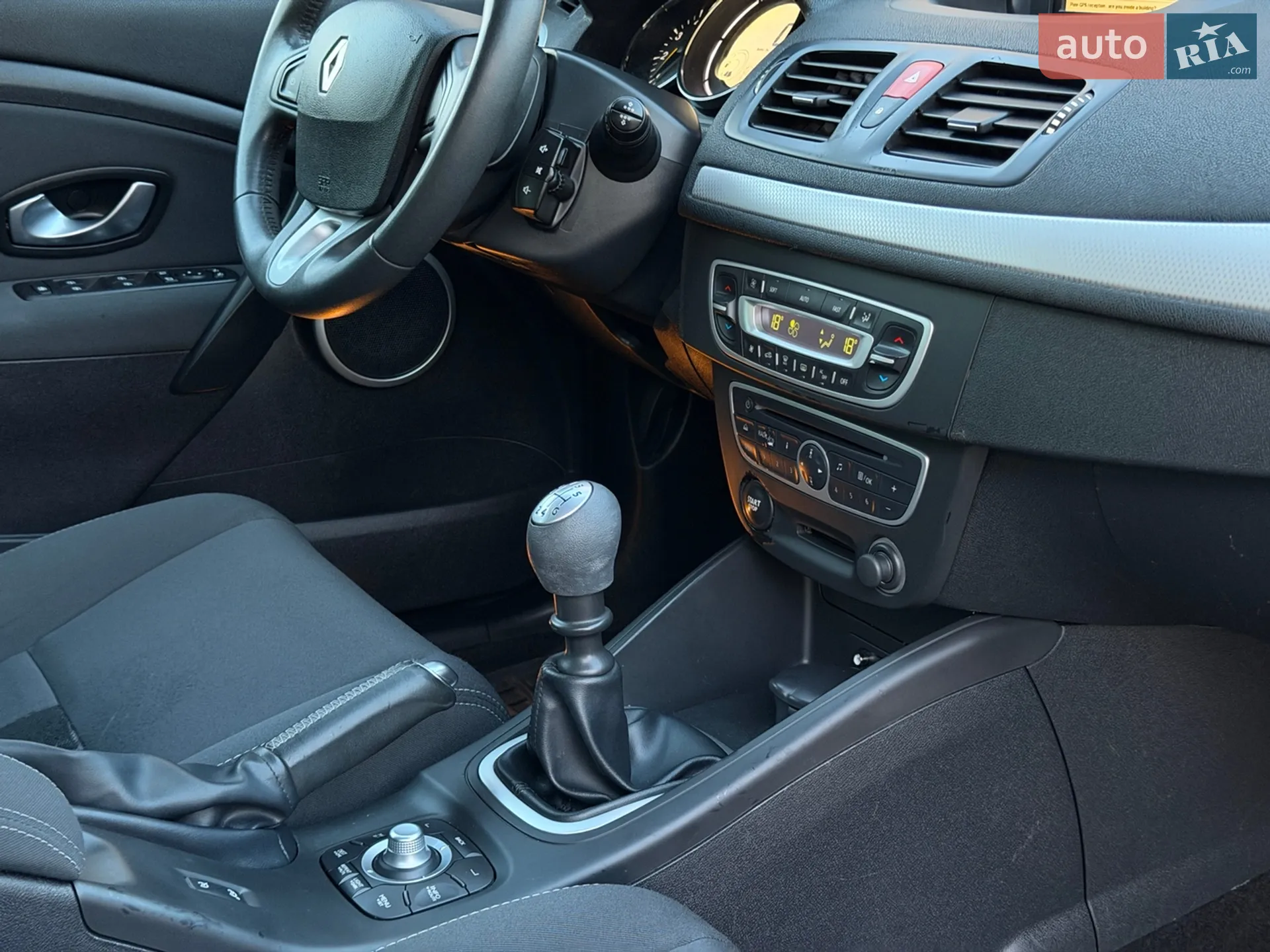 2010 Renault Megane - мініатюра 85