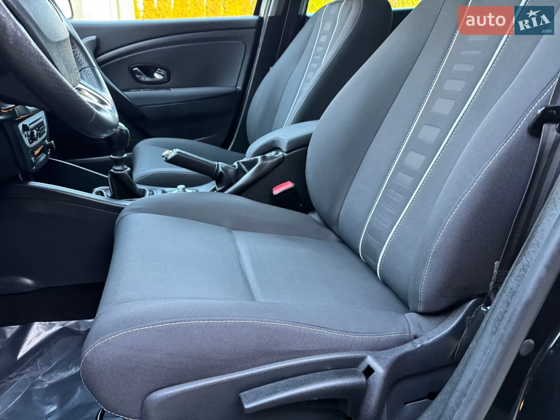 2012 Renault Megane - мініатюра 24