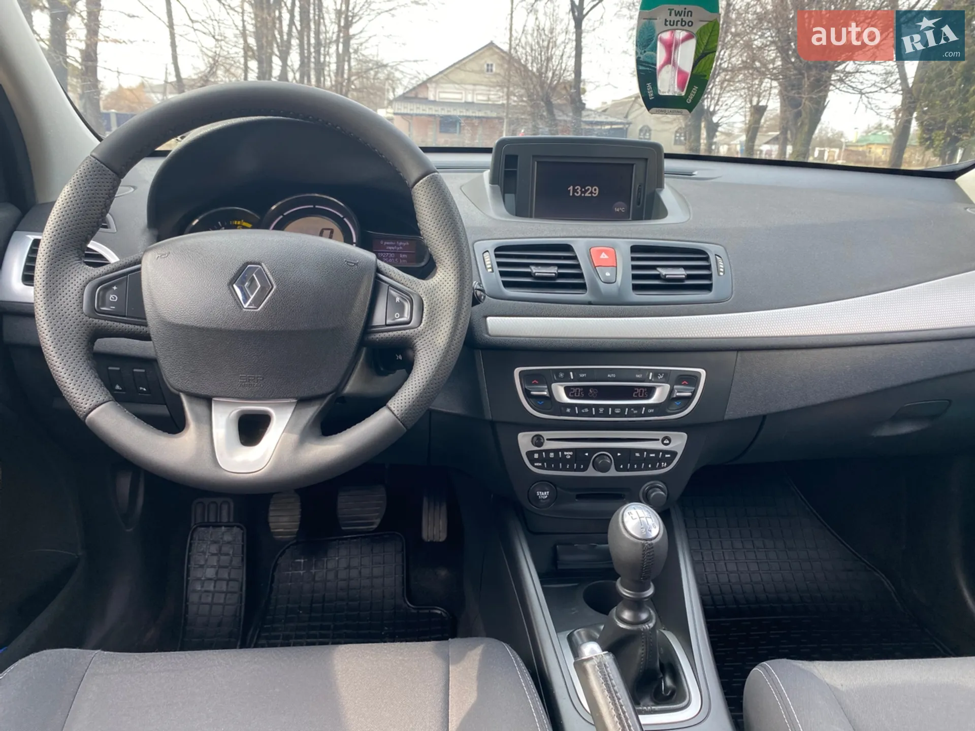 2010 Renault Megane - мініатюра 24