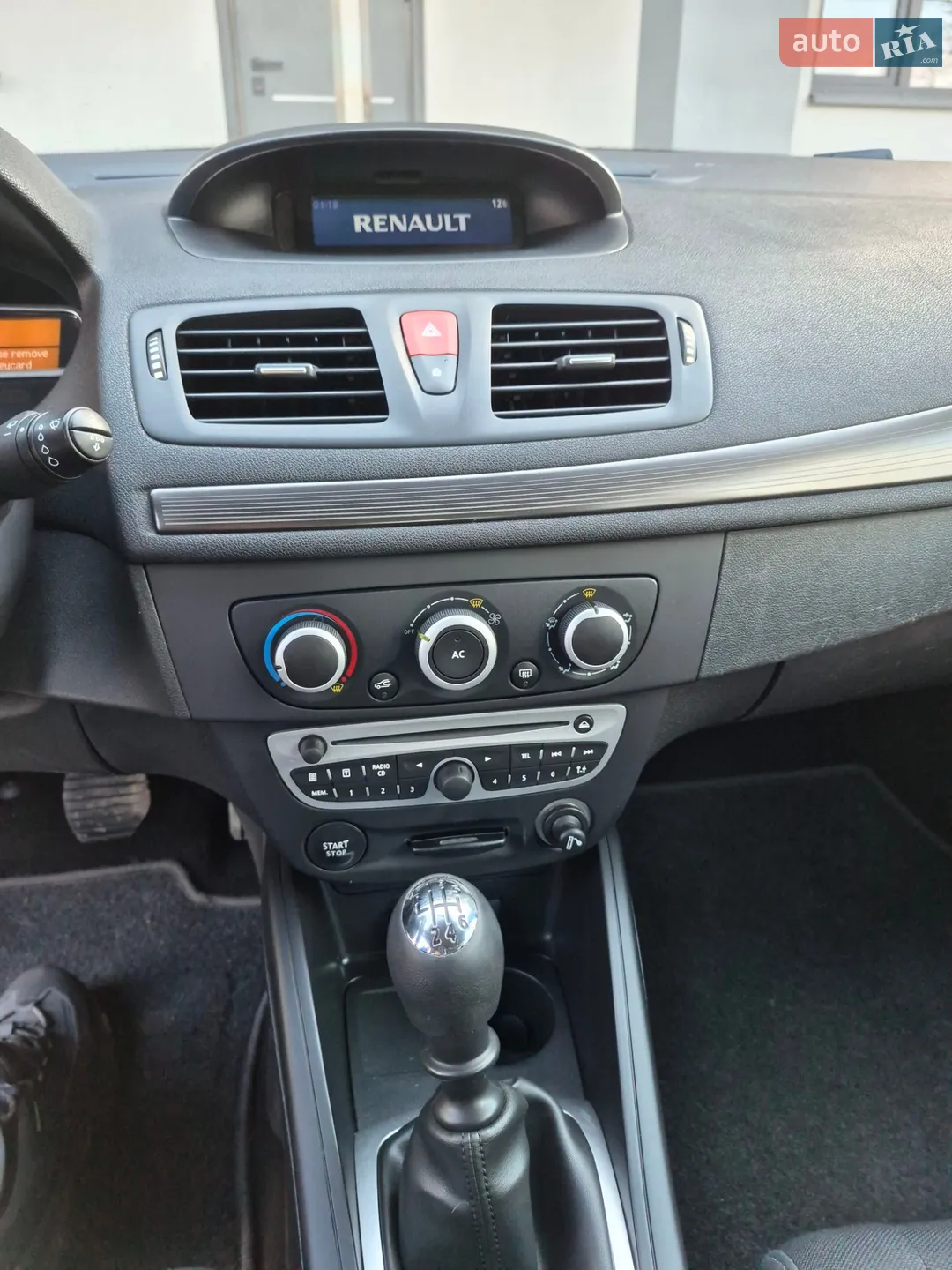 2011 Renault Megane - мініатюра 8