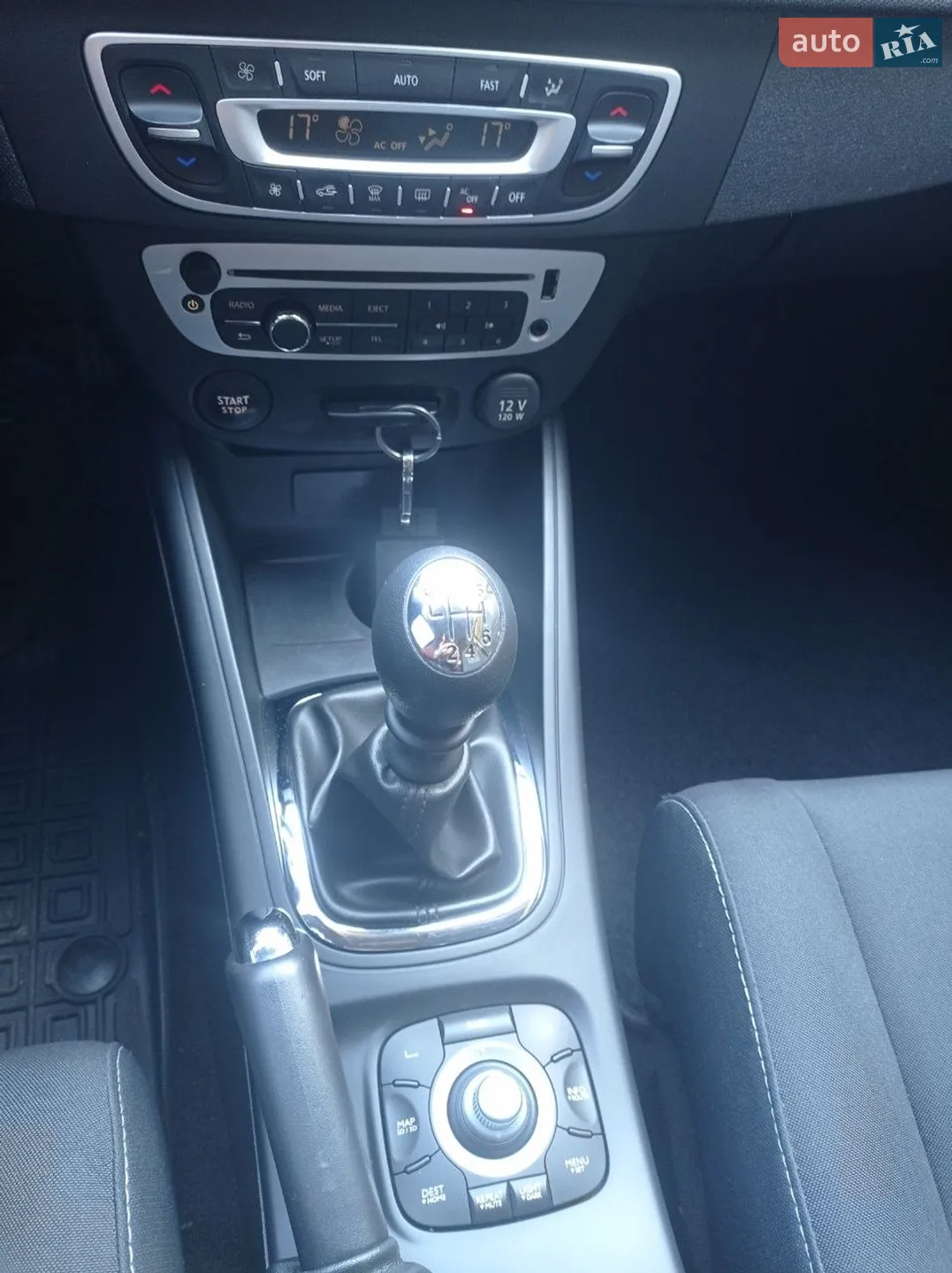 2013 Renault Megane - мініатюра 12