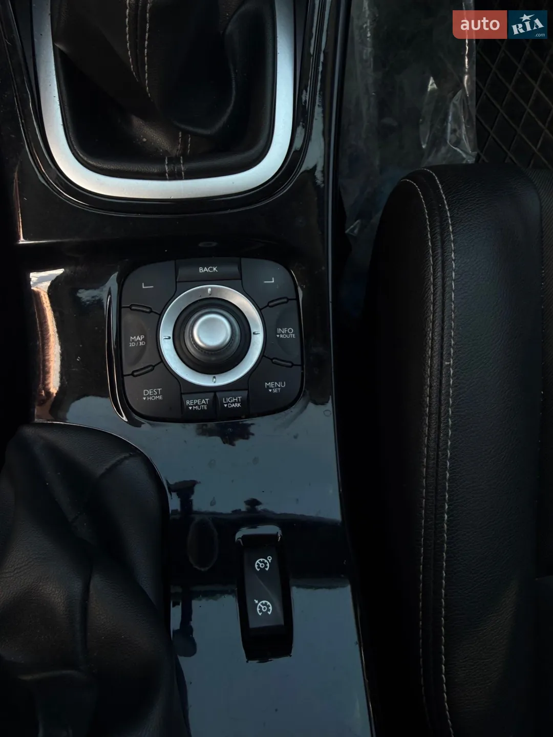 2011 Renault Megane - мініатюра 14