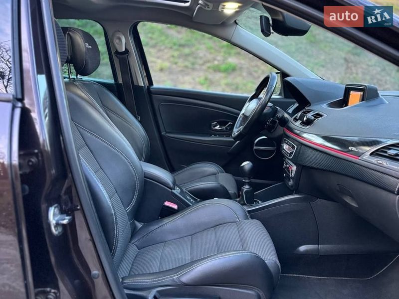 Универсал Renault Megane 2013 в Остроге фото 32 Универсал Renault Megane 2013 в Остроге