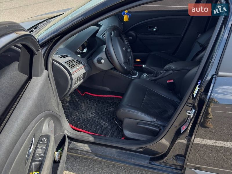 Універсал Renault Megane 2011 в Києві фото 29 Універсал Renault Megane 2011 в Києві