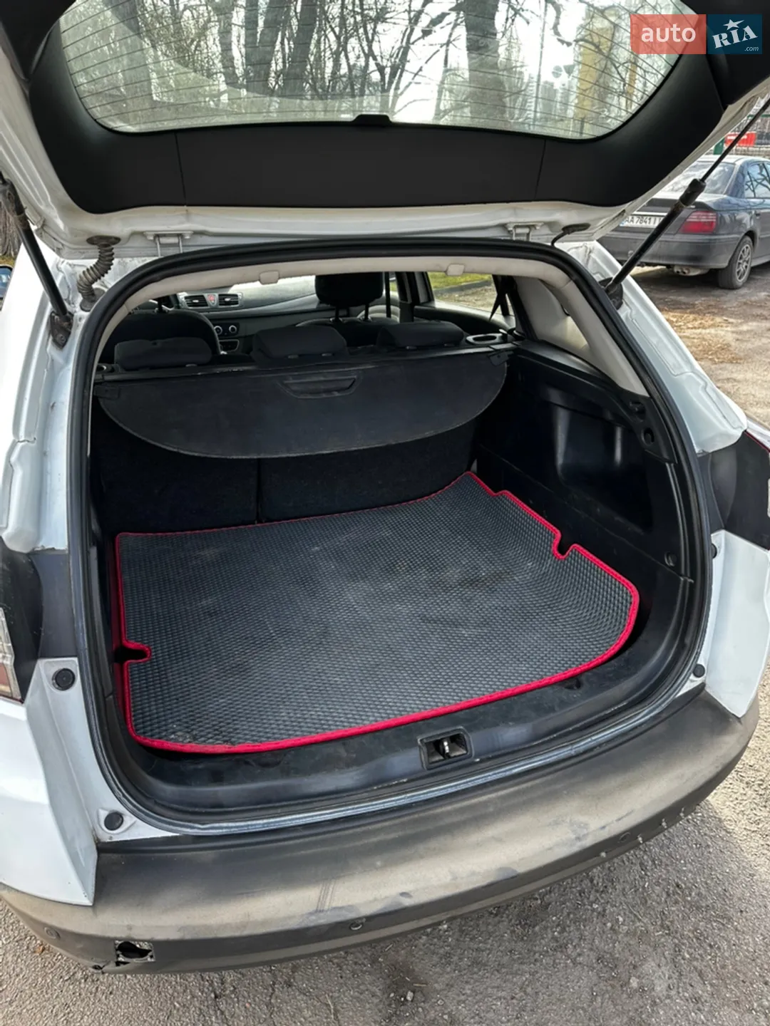 2010 Renault Megane - мініатюра 18