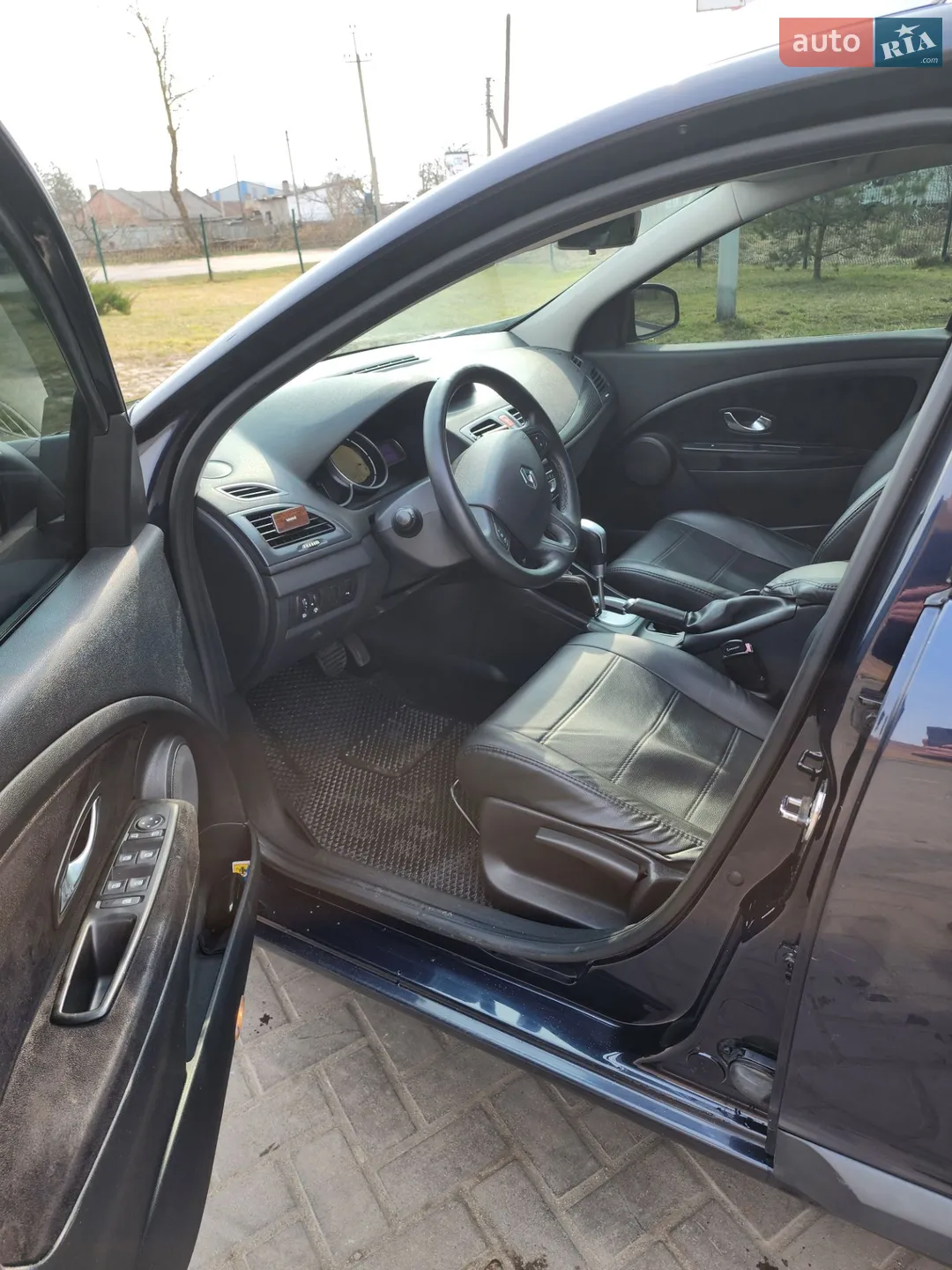 2010 Renault Megane - мініатюра 9