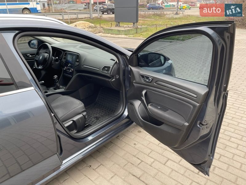 Универсал Renault Megane 2017 в Полтаве фото 35 Универсал Renault Megane 2017 в Полтаве
