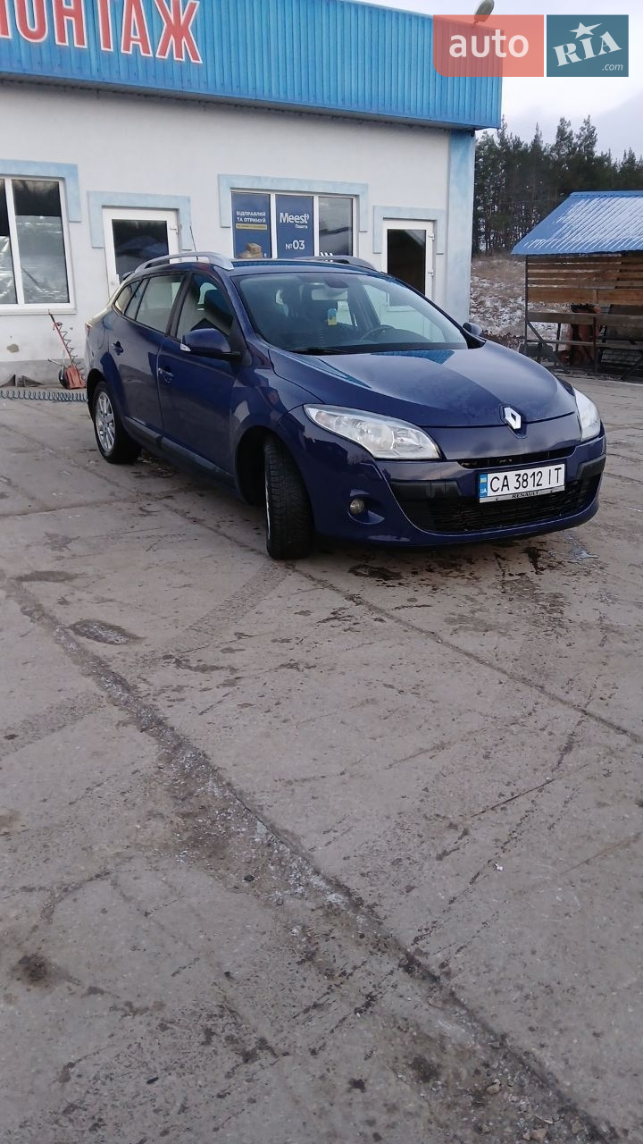 2010 Renault Megane - мініатюра 11