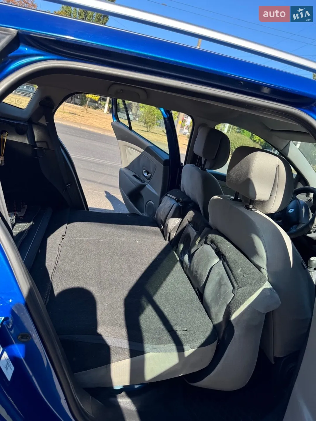 2010 Renault Megane - мініатюра 17