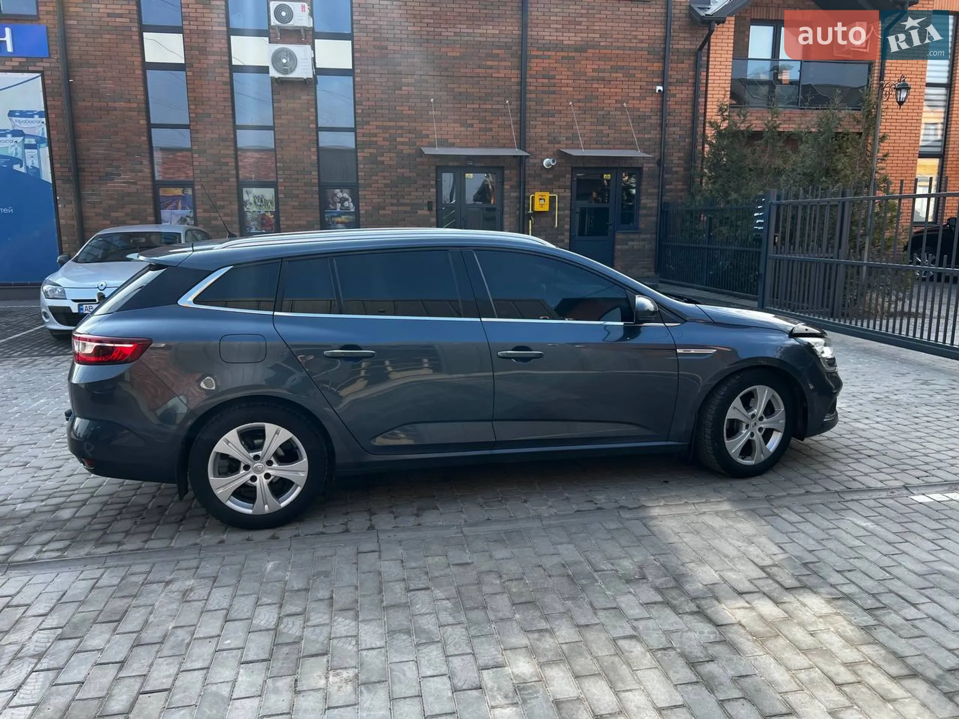 Renault Megane 2017 VIN VF1RFB00156985249 фото оголошення 7 з 28