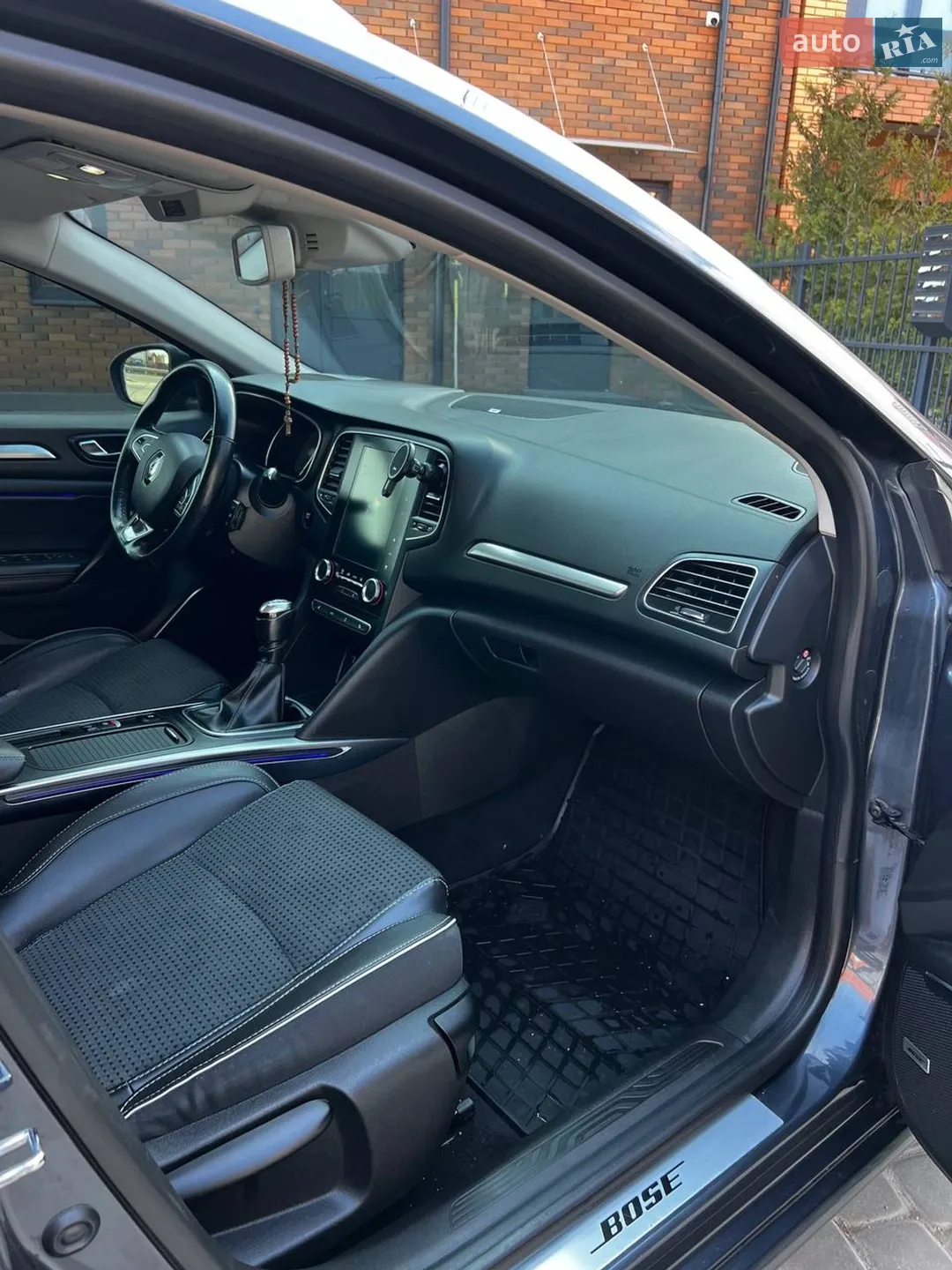 Renault Megane 2017 VIN VF1RFB00156985249 фото оголошення 18 з 28