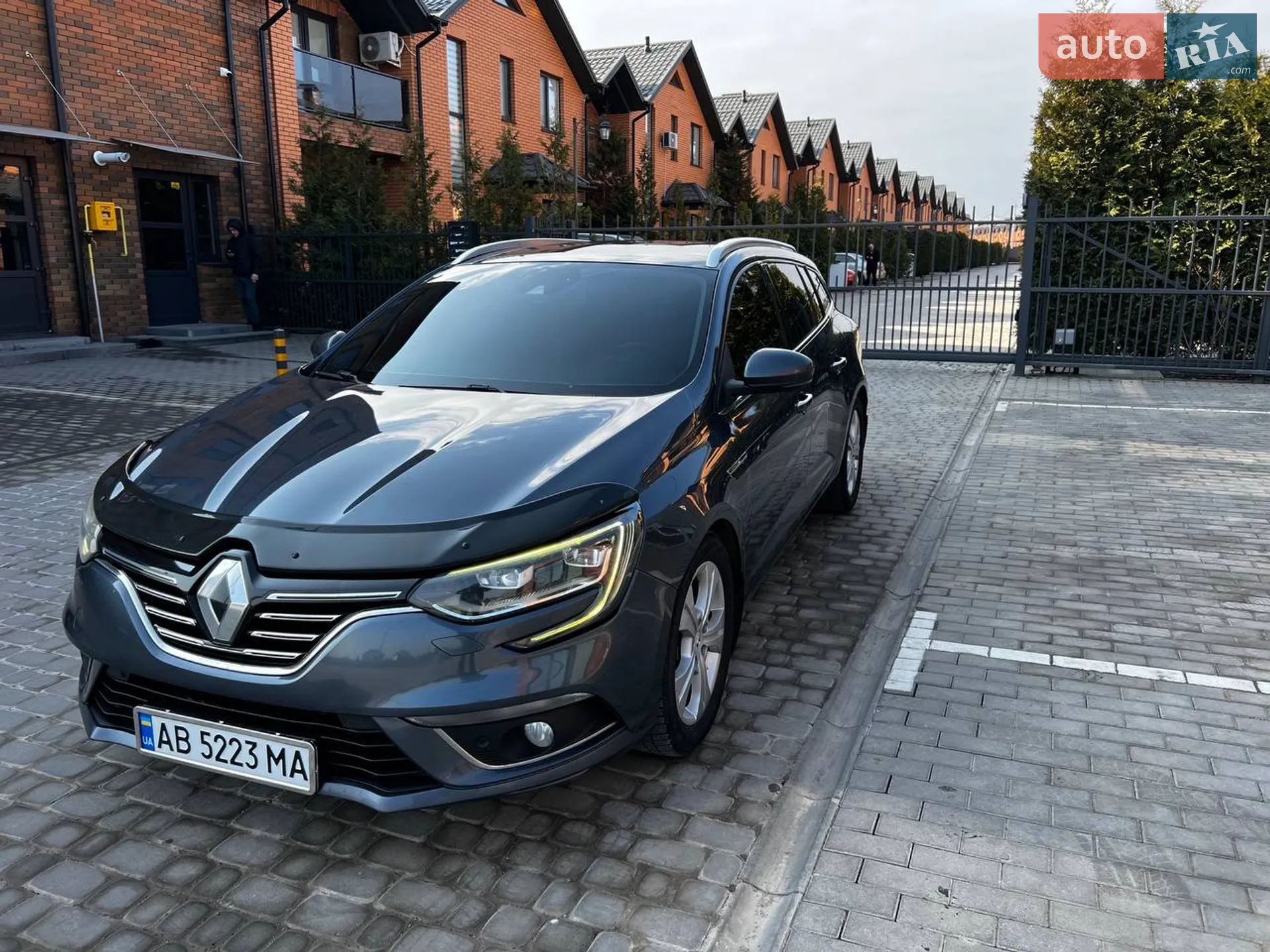 Renault Megane 2017 VIN VF1RFB00156985249 фото оголошення 5 з 28