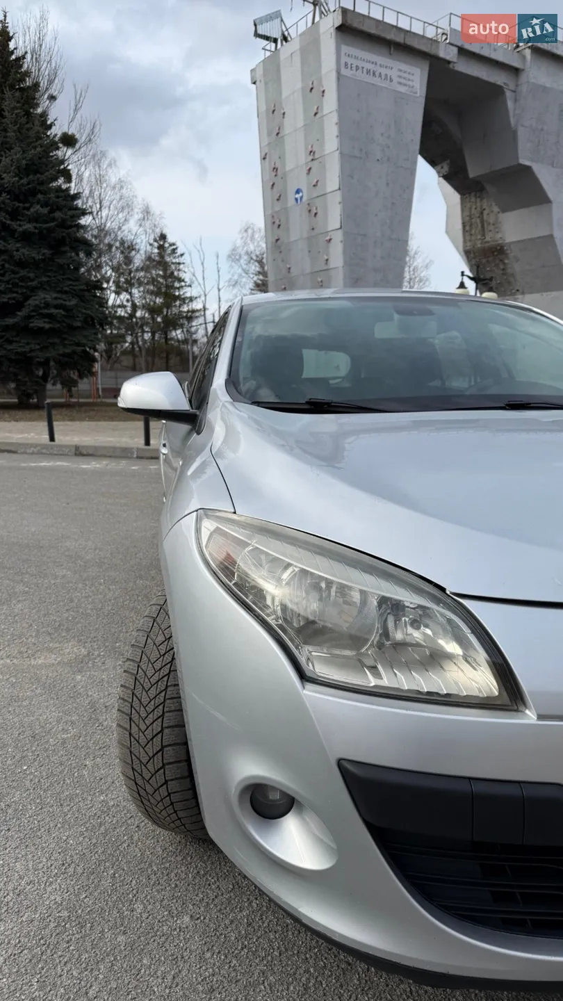2010 Renault Megane - мініатюра 5