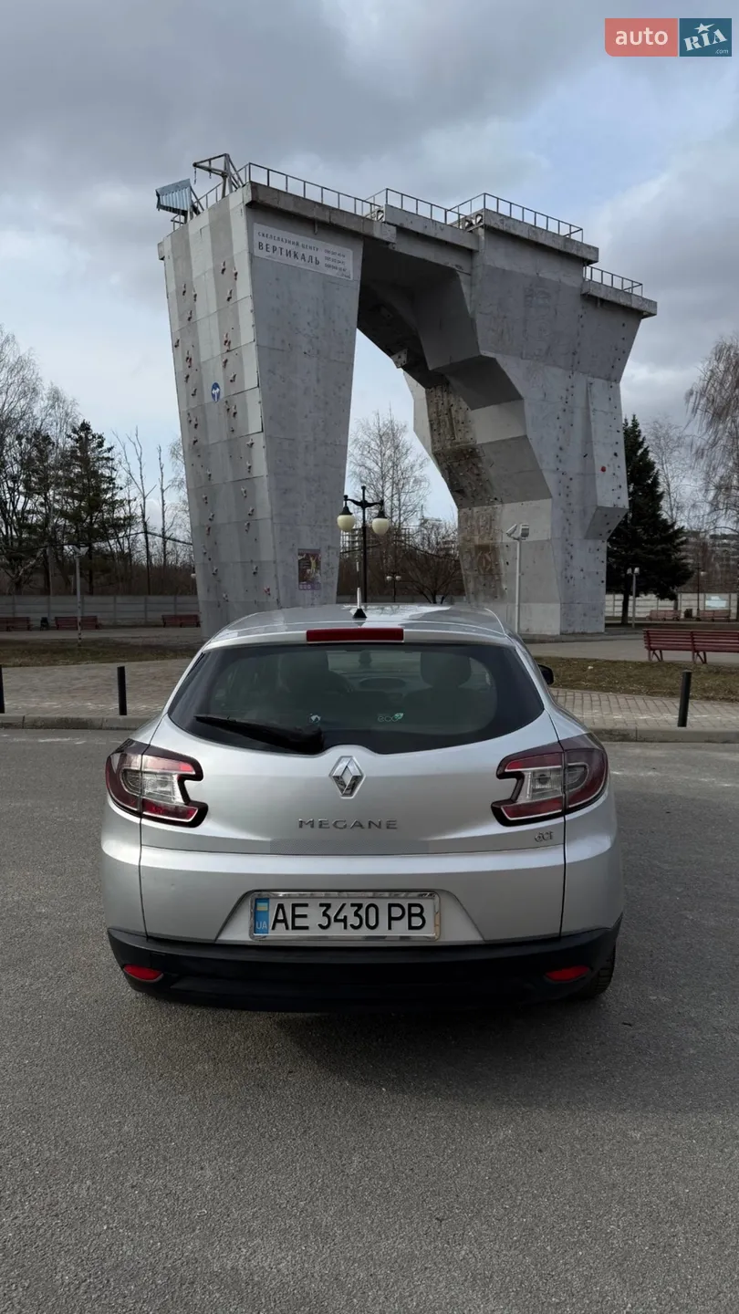 2010 Renault Megane - мініатюра 9