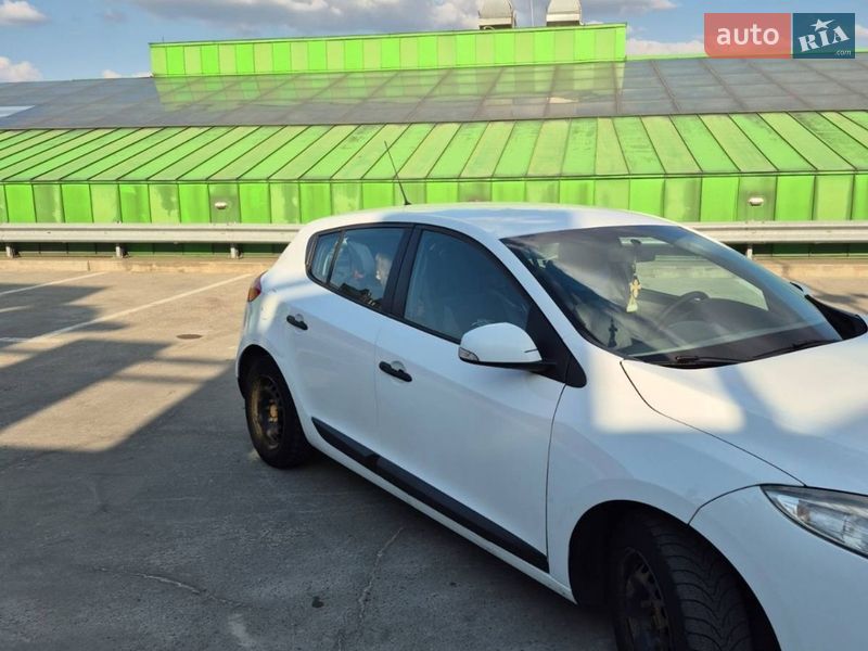 Хэтчбек Renault Megane 2011 в Киеве фото 18 Хэтчбек Renault Megane 2011 в Киеве